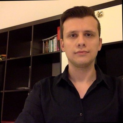 Dr. Darko Bozhinoski